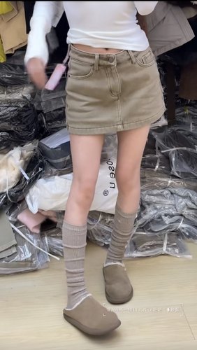 韩国东大门2025冬季新款时髦复古百搭显瘦加绒加厚牛仔半身裙短裙