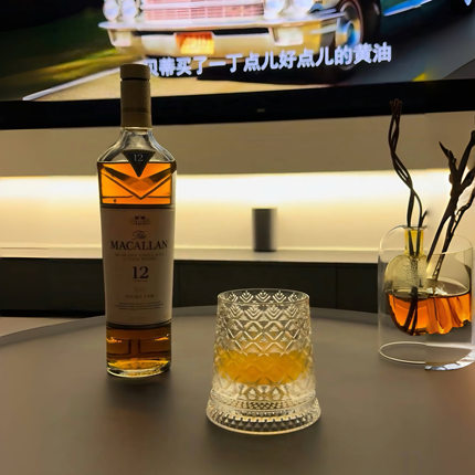 网红同款麦卡伦旋转威士忌酒杯水晶玻璃解压杯高档闻香杯啤酒杯