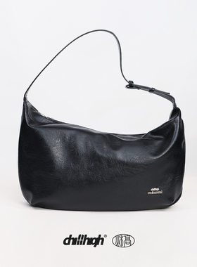 ChillHigh B4黑袋 弯月饺子包高级皮革极简男女斜挎大容量健身包