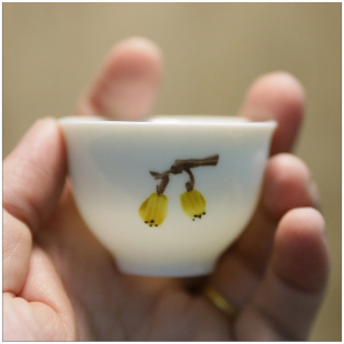 【老瓷 手彩梨杯】潮州工夫茶杯 枫溪手彩 手绘 蜜父 黄梨 主人杯