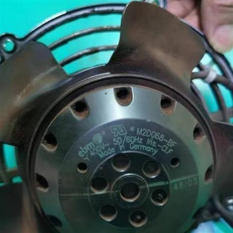 M2D068-BF W2D155-EB08-01 W2D155-EA08-01 400V德国风扇