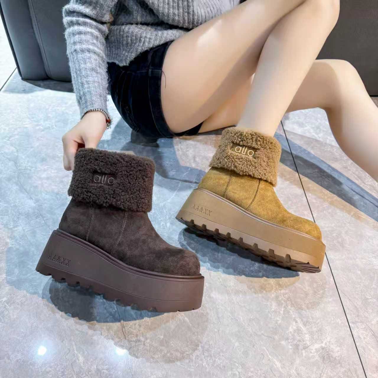 2025秋季新款女鞋厚底增高老爹鞋女百搭休闲运动板鞋ins潮面包鞋