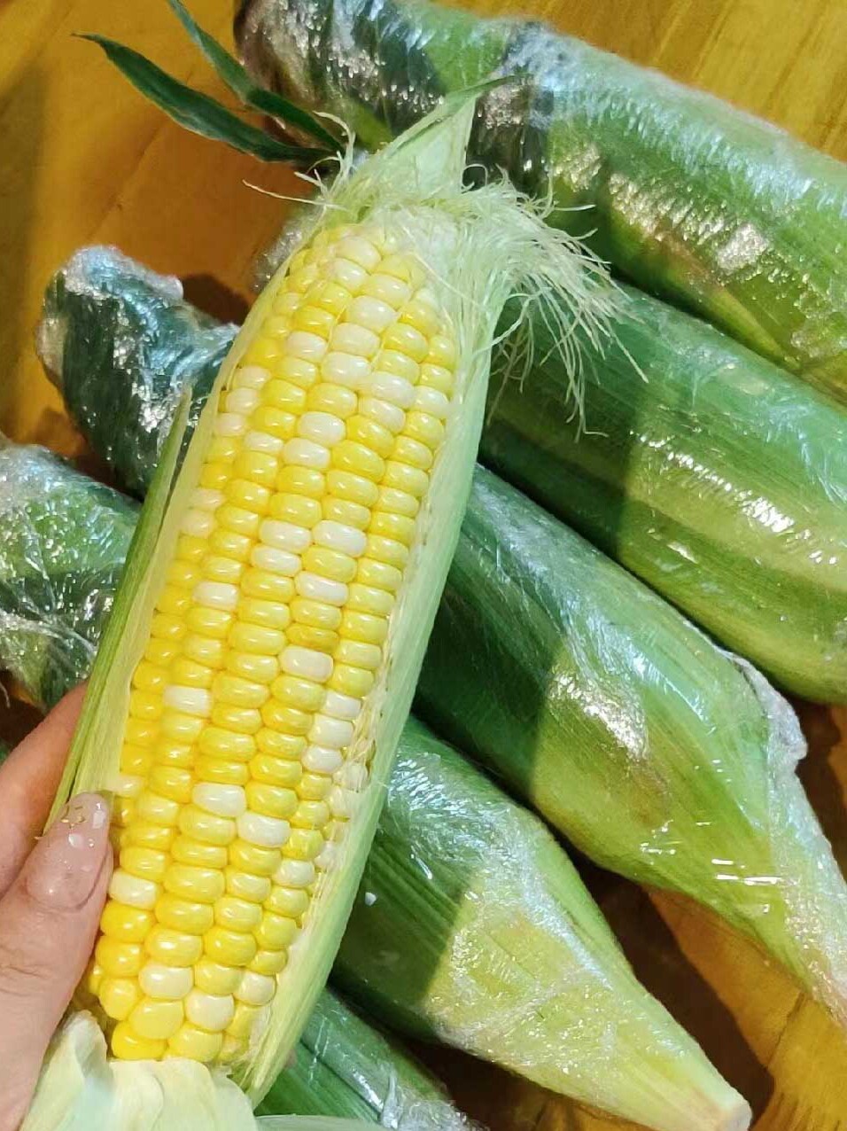 水果玉米云南山地新鲜水果冰糖甜玉米笋玉米棒现摘包谷蔬菜甜爆浆