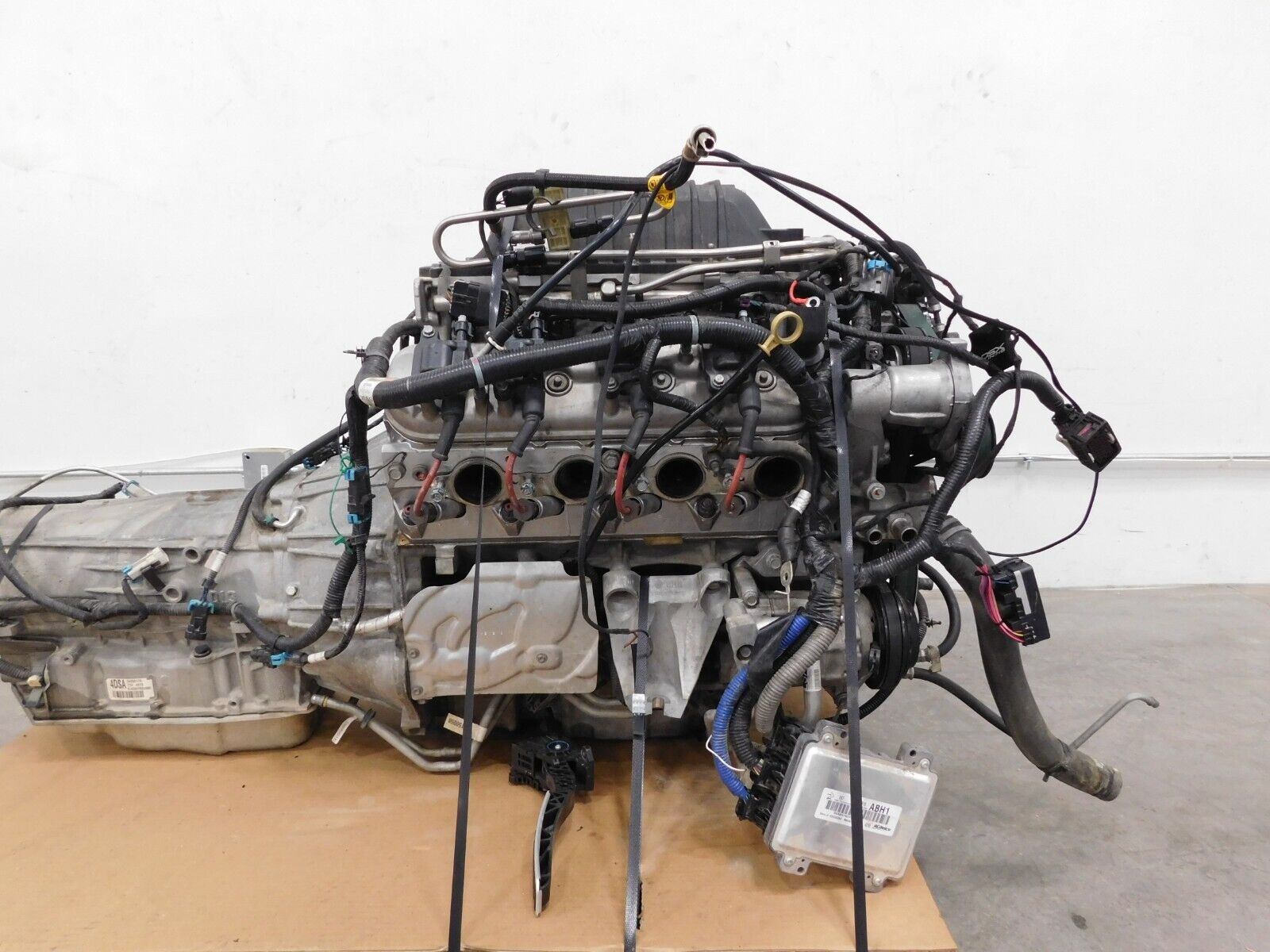 大黄蜂科迈罗 ZL1 LSA 6.2T V8机械涡轮发动机凸轮轴电磁阀