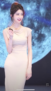 LINA哇塞王霖女神很喜歡 小裙子蕩領(lǐng)收腰顯瘦莫代爾連衣裙長裙子