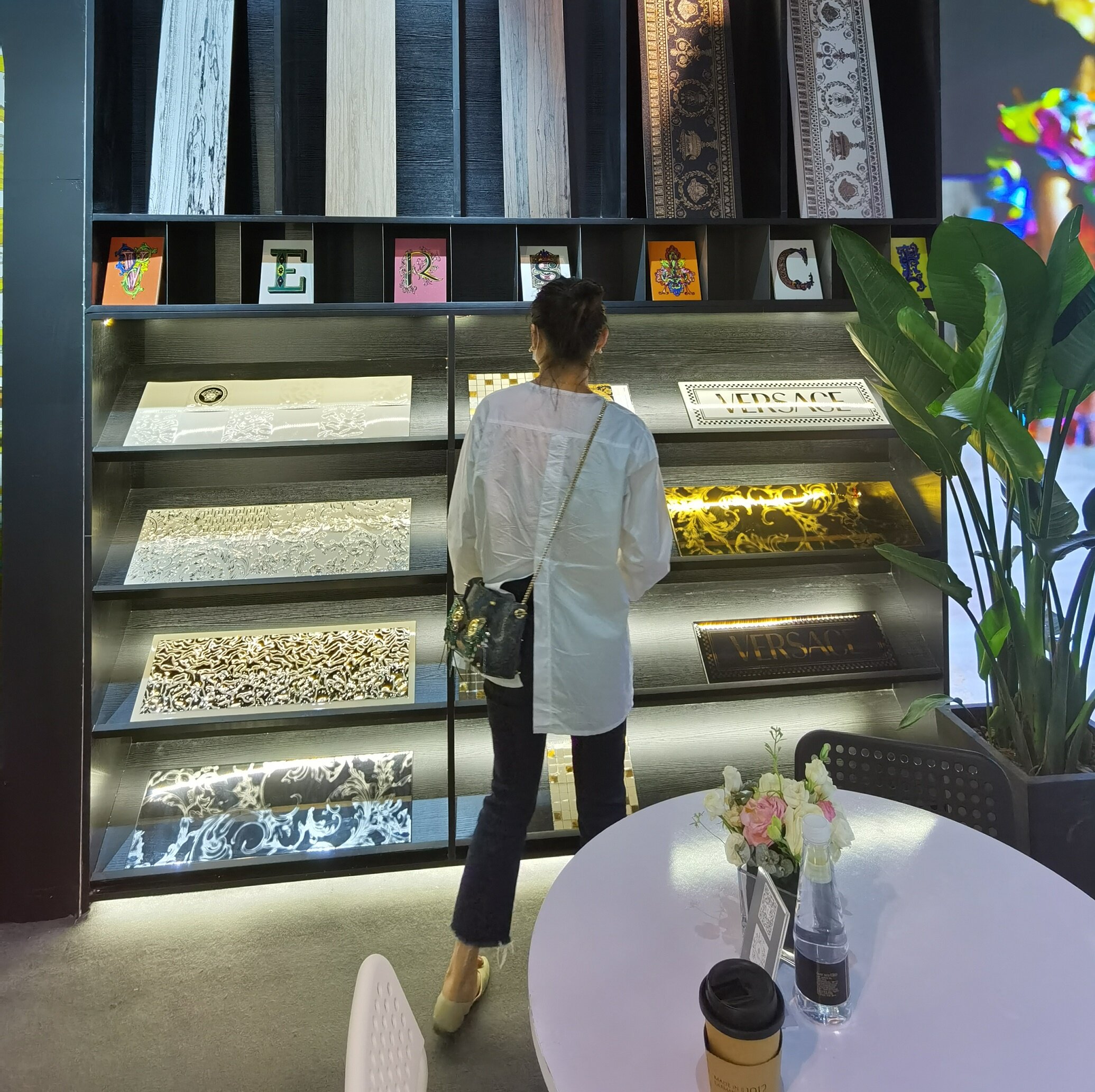 海淘 意大利范思哲瓷砖versace 全系列 原装进口 线下有实体