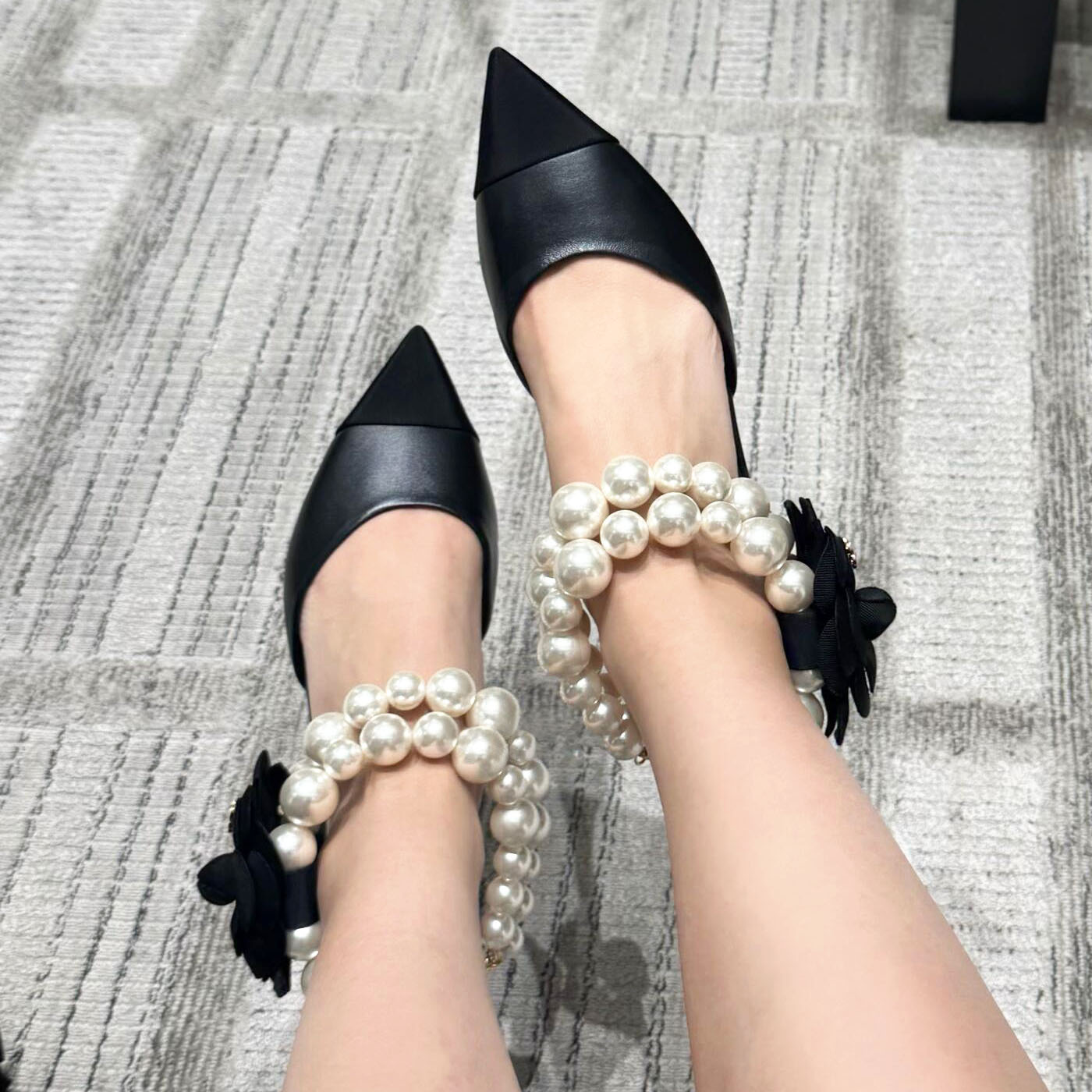 新款小香风大珍珠尖头玛丽珍鞋