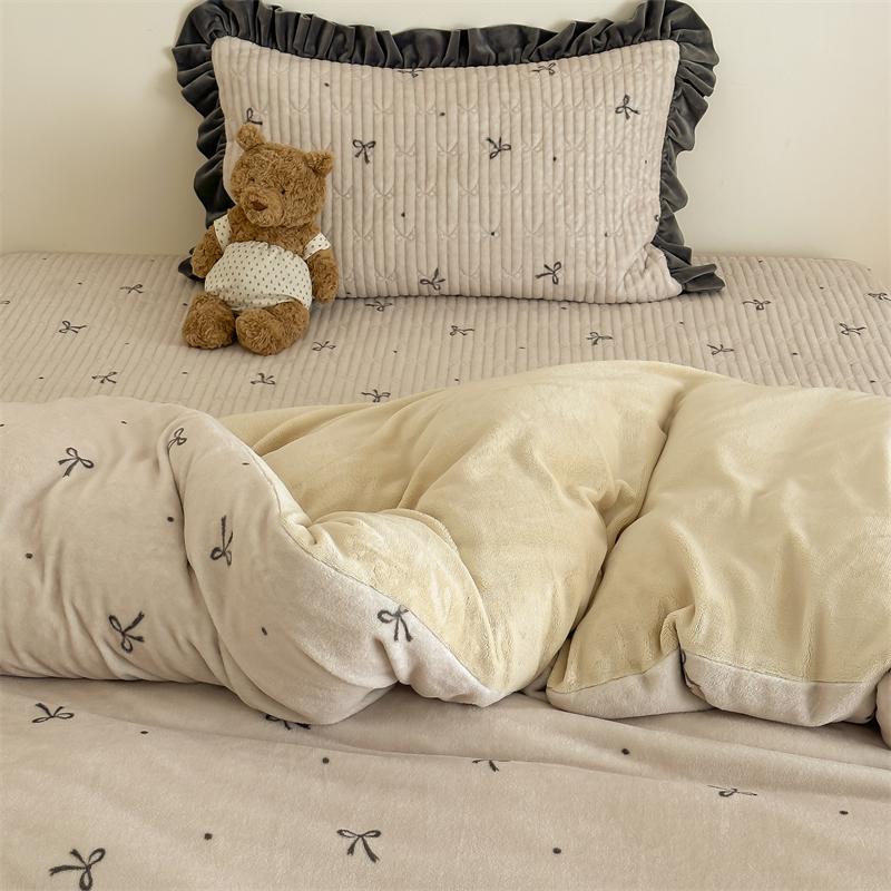 ins少女蝴蝶结牛奶绒床盖四件套