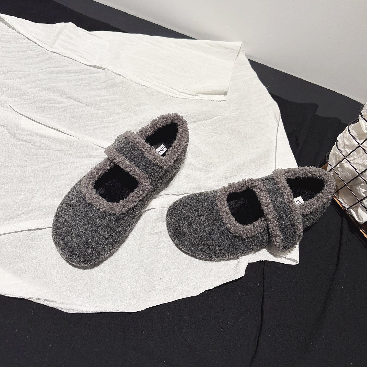 配堆堆袜~超软平底毛呢玛丽珍鞋