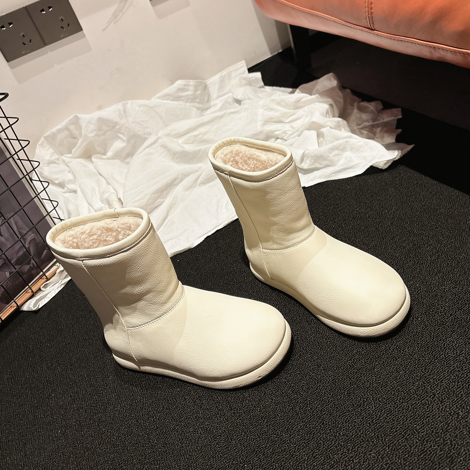 蠢萌风内增高小牛皮羊羔毛雪地靴