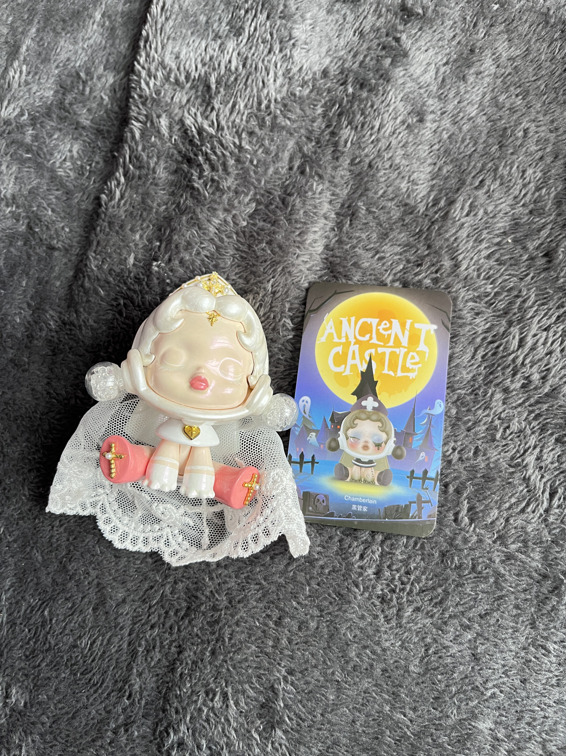 泡泡玛特正品DIY改娃密林古堡黑管家改娃婚纱新娘创意装饰摆件