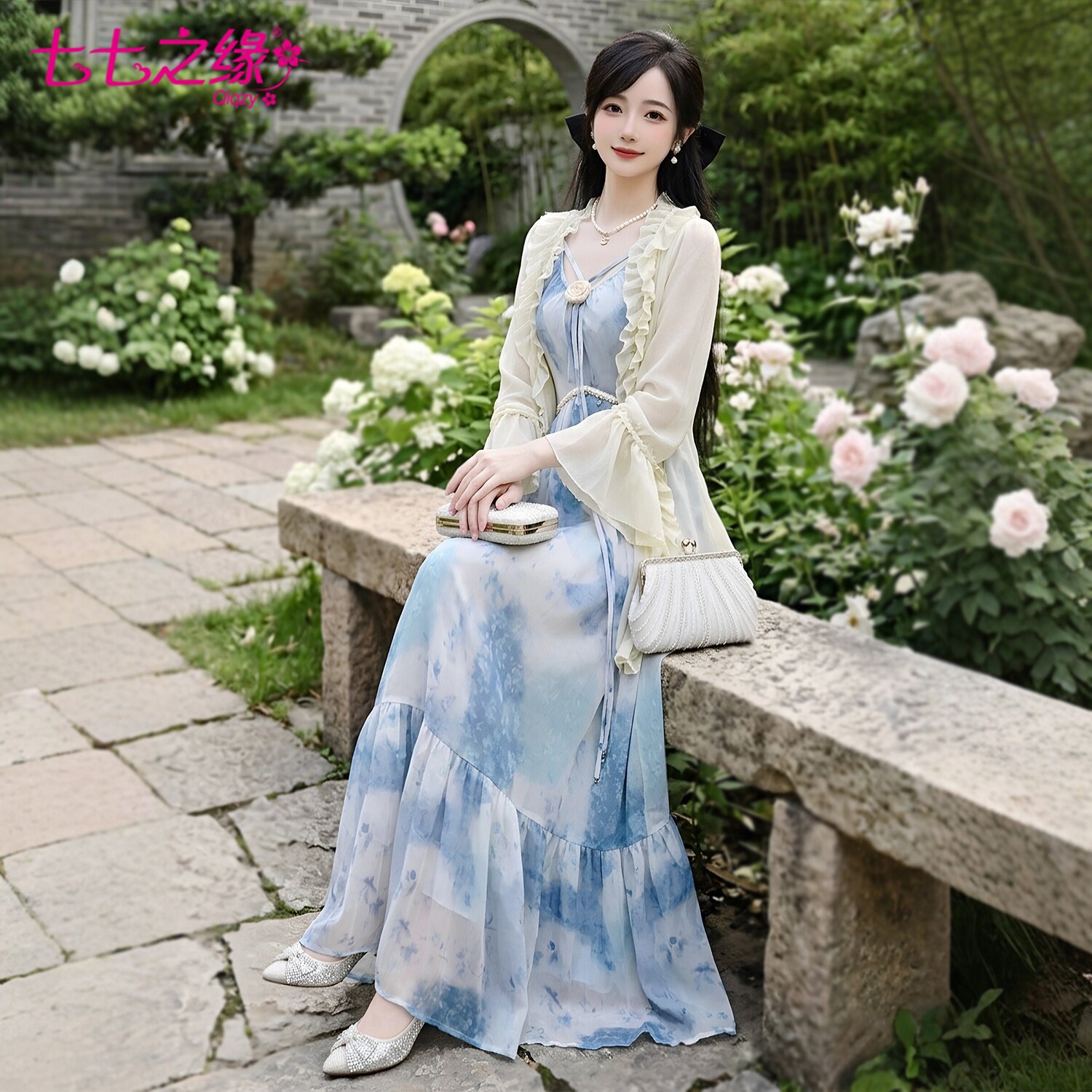 七七之缘2026蓝色碎花吊带连衣裙女夏超仙荷叶边防晒衫长裙度假风