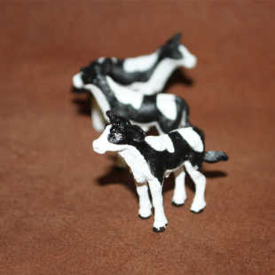 黑白花小牛 牛犊 塑胶场景摆件 仿真农场动物模型玩具 safari