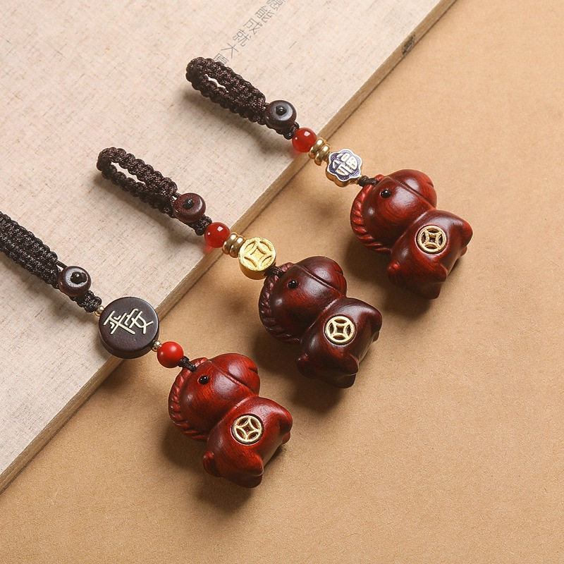 2026马年檀木马上有钱钥匙扣汽车挂件生肖马本命年男女款挂饰吊坠,饰品/流行首饰/时尚饰品新,摆件,淘宝优惠券,粉丝福利购,淘宝优惠卷