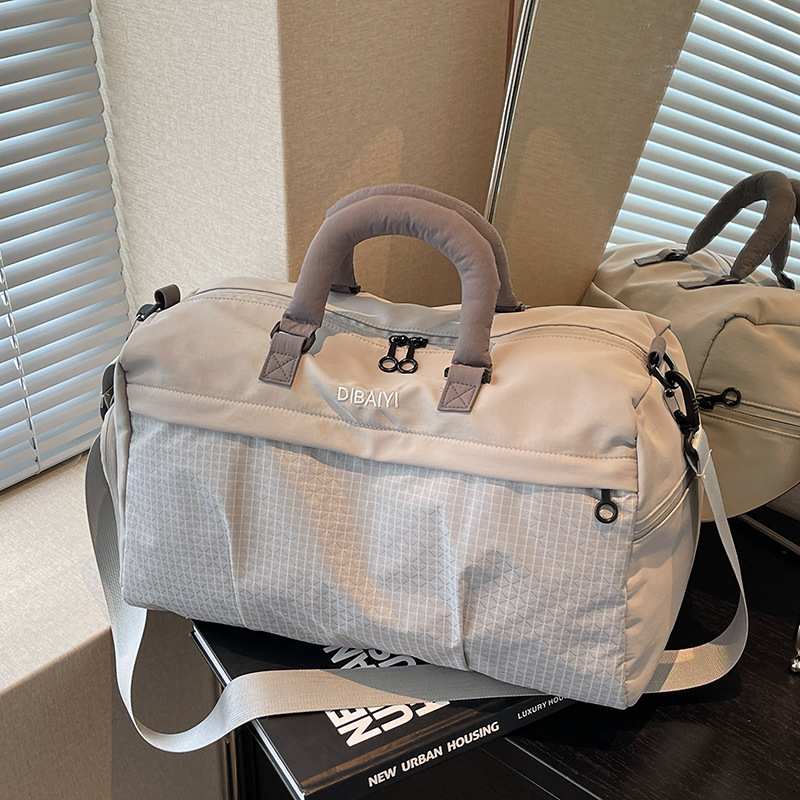 大容量旅行包女时尚轻便手提斜挎运动健身包短途旅游收纳行李袋