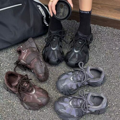夏季新款厚底设计感网红休闲老爹潮鞋网红女棕色机甲风加绒运动鞋