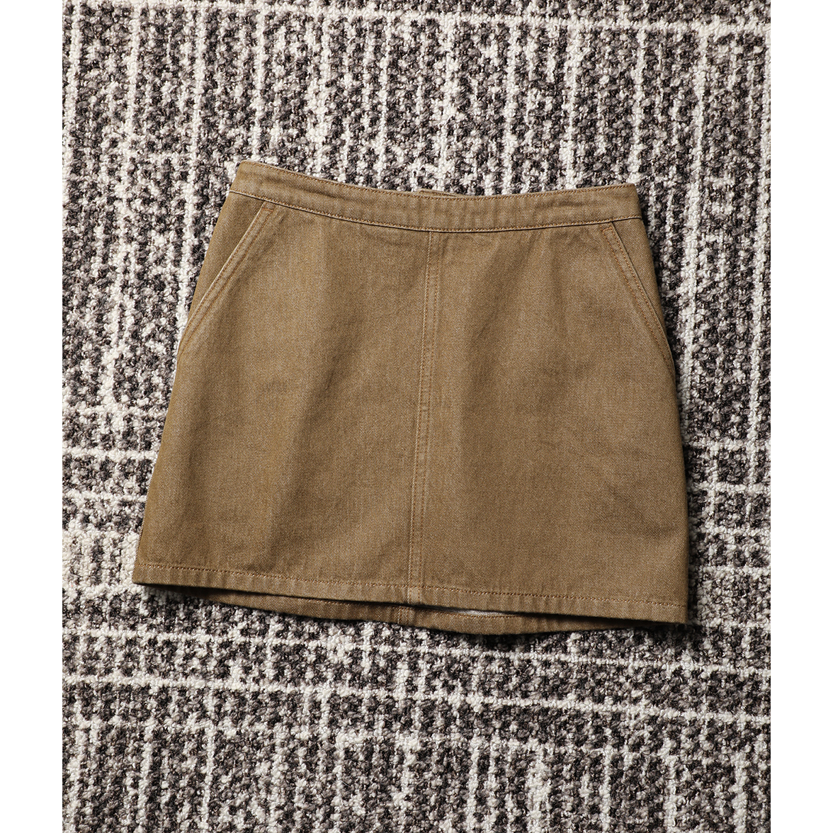 TANG TOWN 自制 塑刻修长显瘦腿型 焕活各式休闲造型 牛仔短半裙