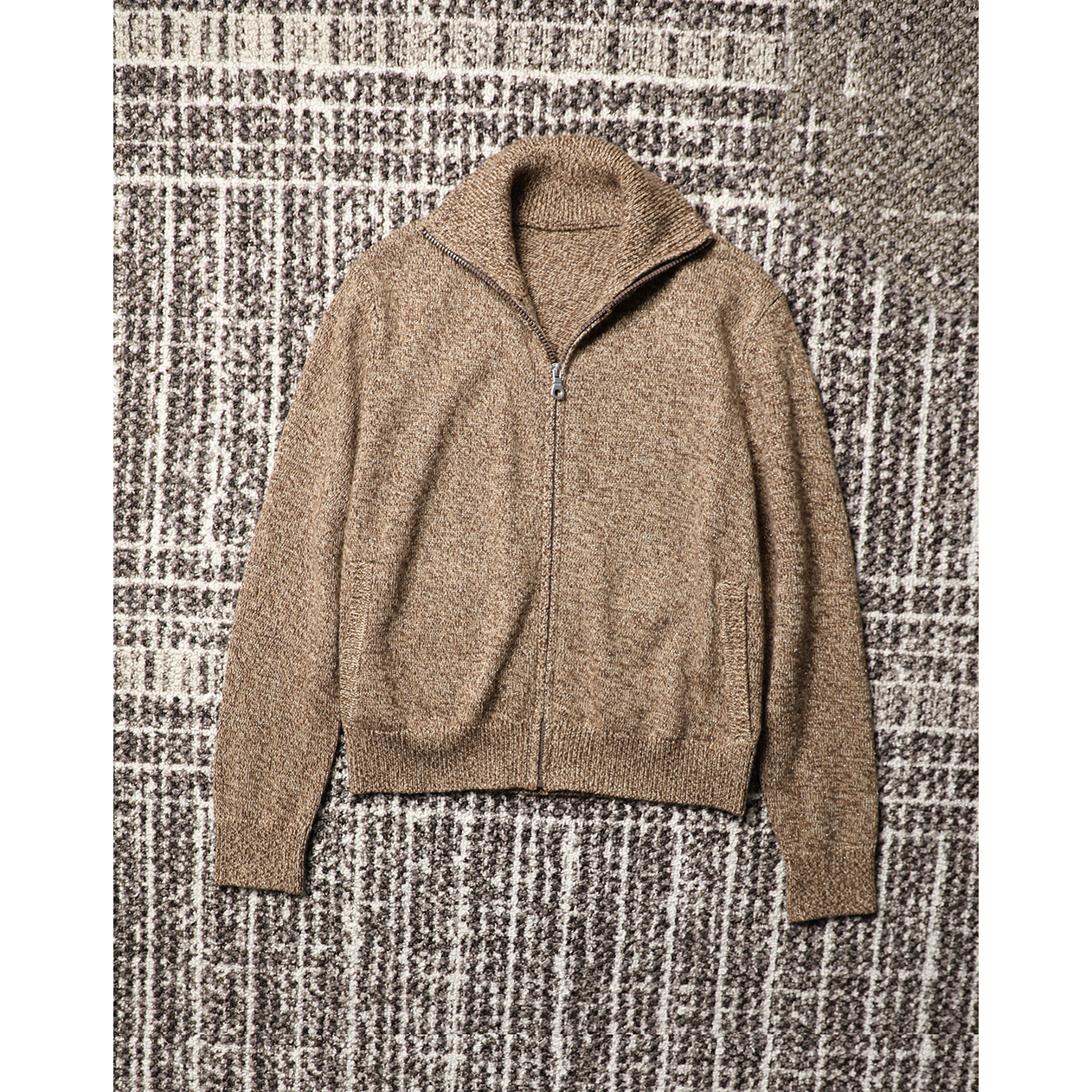 TANG TOWN自制时髦慵懒氛围混色 羊毛混纺蓬松云朵感针织开衫毛衣