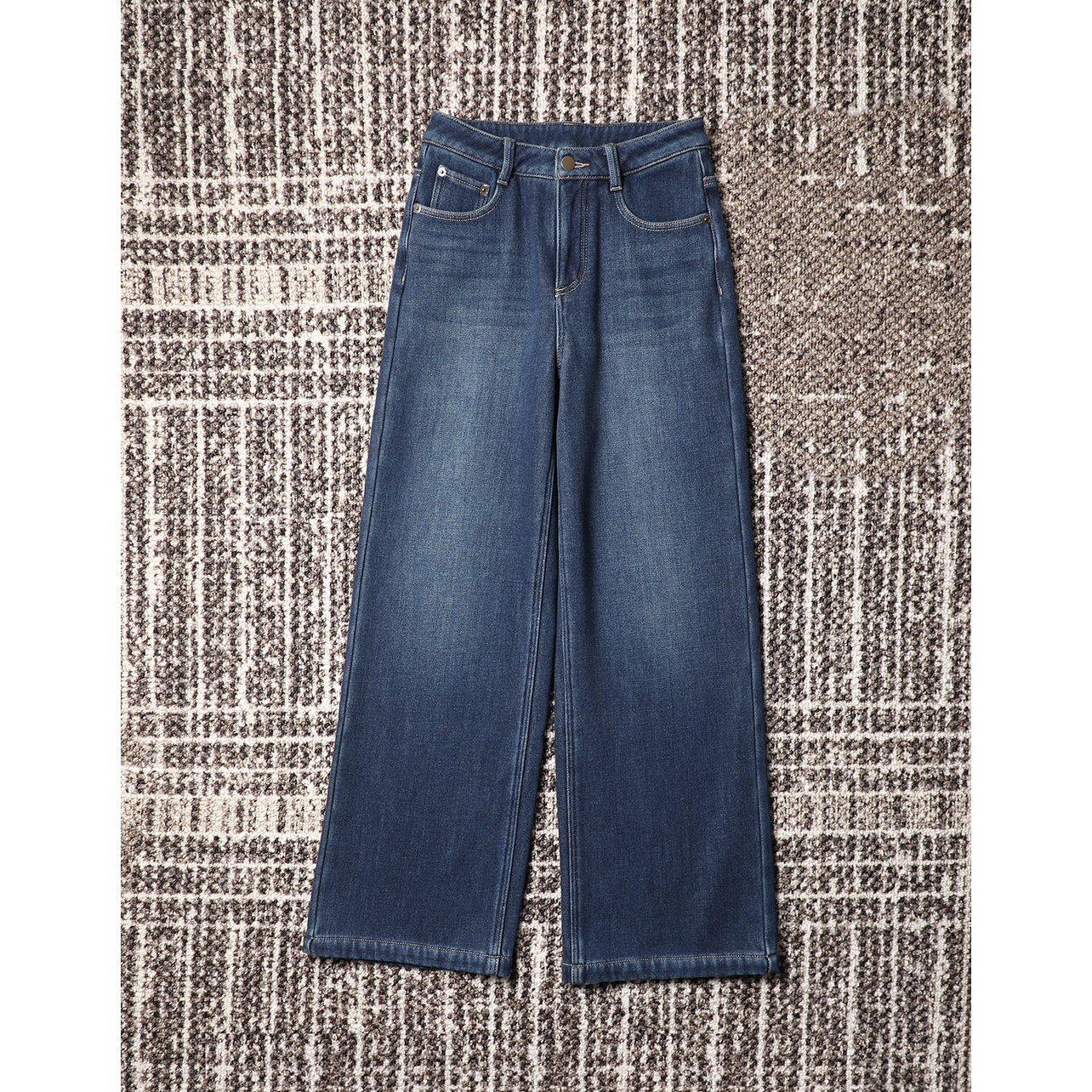 TANG TOWN 一条过冬的牛仔“羽绒芯”快速升温抓绒加厚直筒牛仔裤