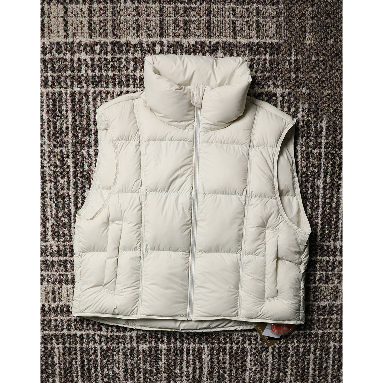 TANGTOWN波兰科鲁达95白鹅绒“超柔轻薄”细腻肌理羽绒服马甲背心