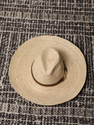 TANG TOWN 【复古/优雅/帅气 爵士帽】纸草编织 棕色细皮带装饰