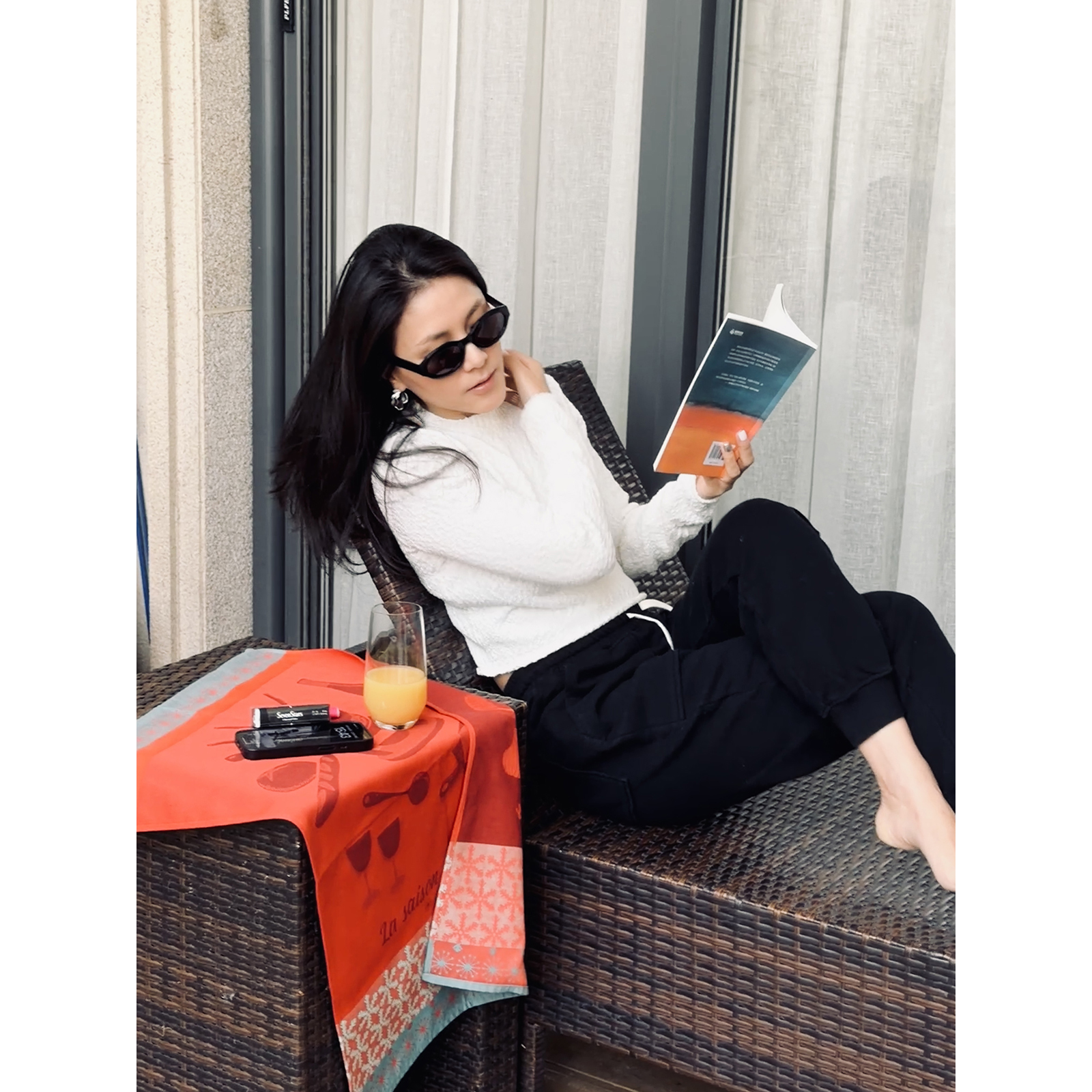 TANG TOWN自制复古粗针手钩感立体肌理花织造时装风格针织衫毛衣