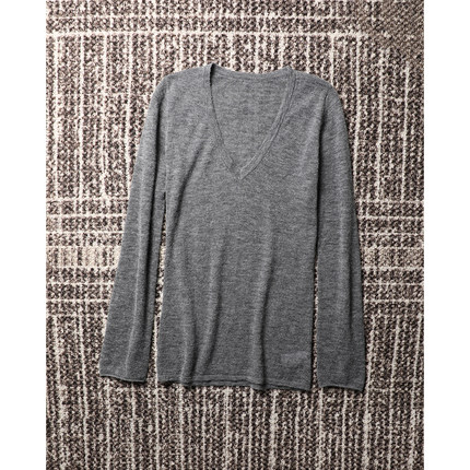 TANG TOWN 高奢羊驼毛+羊毛混纺 蓬松轻盈随性卷边V领针织衫/毛衣