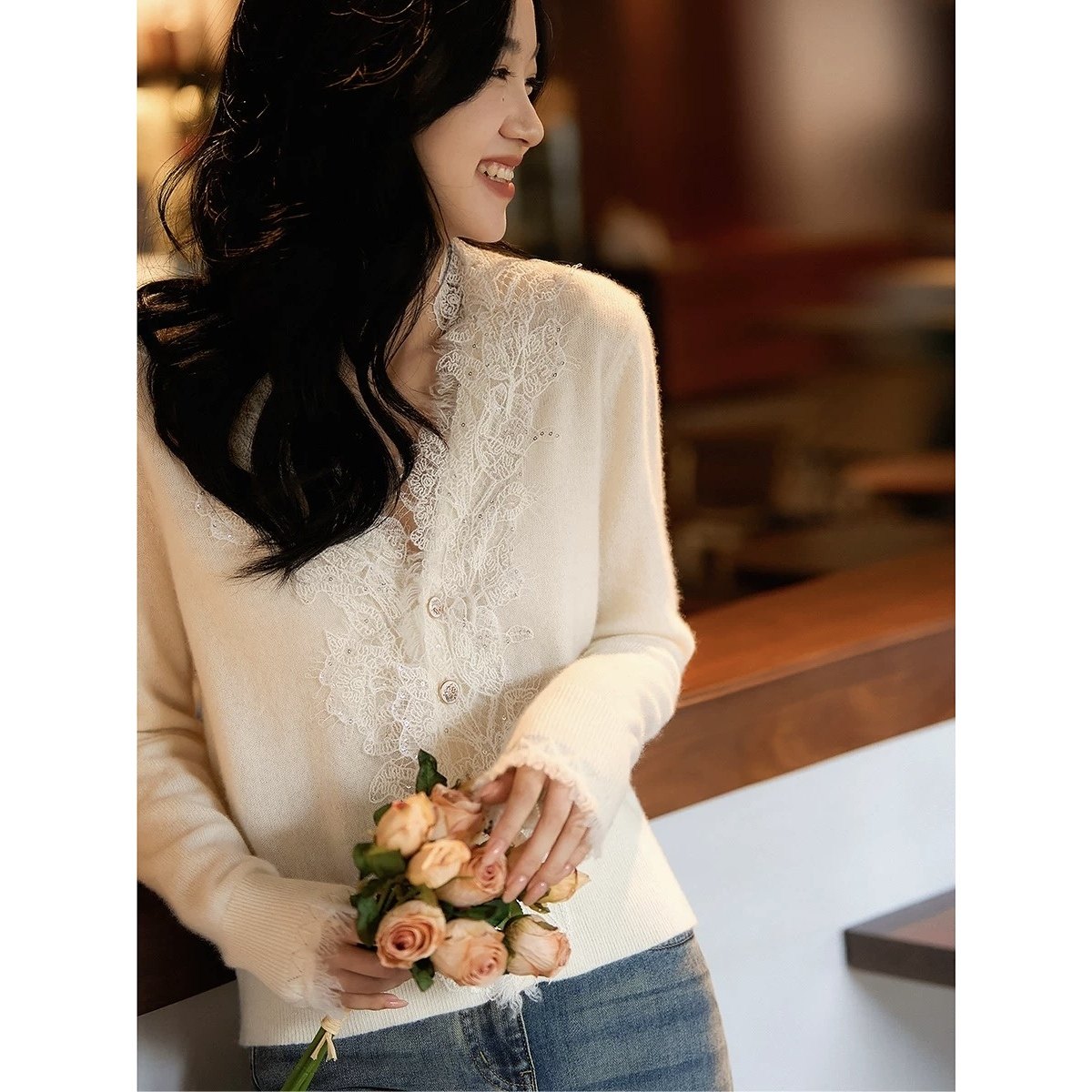 【100%纯山羊绒】花边羊绒针织开衫新款山羊绒气质上衣V领外套,女装/女士精品,羊绒衫,淘宝优惠券,粉丝福利购,淘宝优惠卷