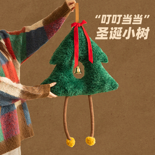 圣诞氛围感挂饰装饰门挂吊铃异形抱枕圣诞节日礼物客厅场景布置