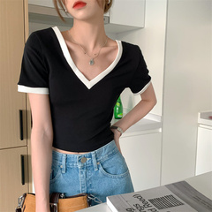 V-neck short sleeve T-shirt