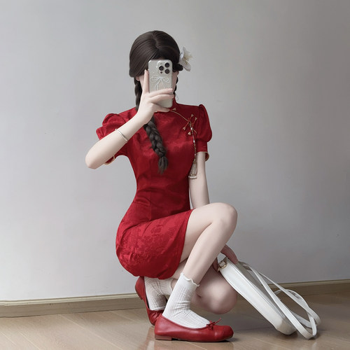 红色订婚小个子短款高考送考