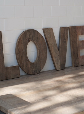 侘寂风老榆木实木字母LOVE旧木头LOGO家居摆件挂件装饰库存清仓