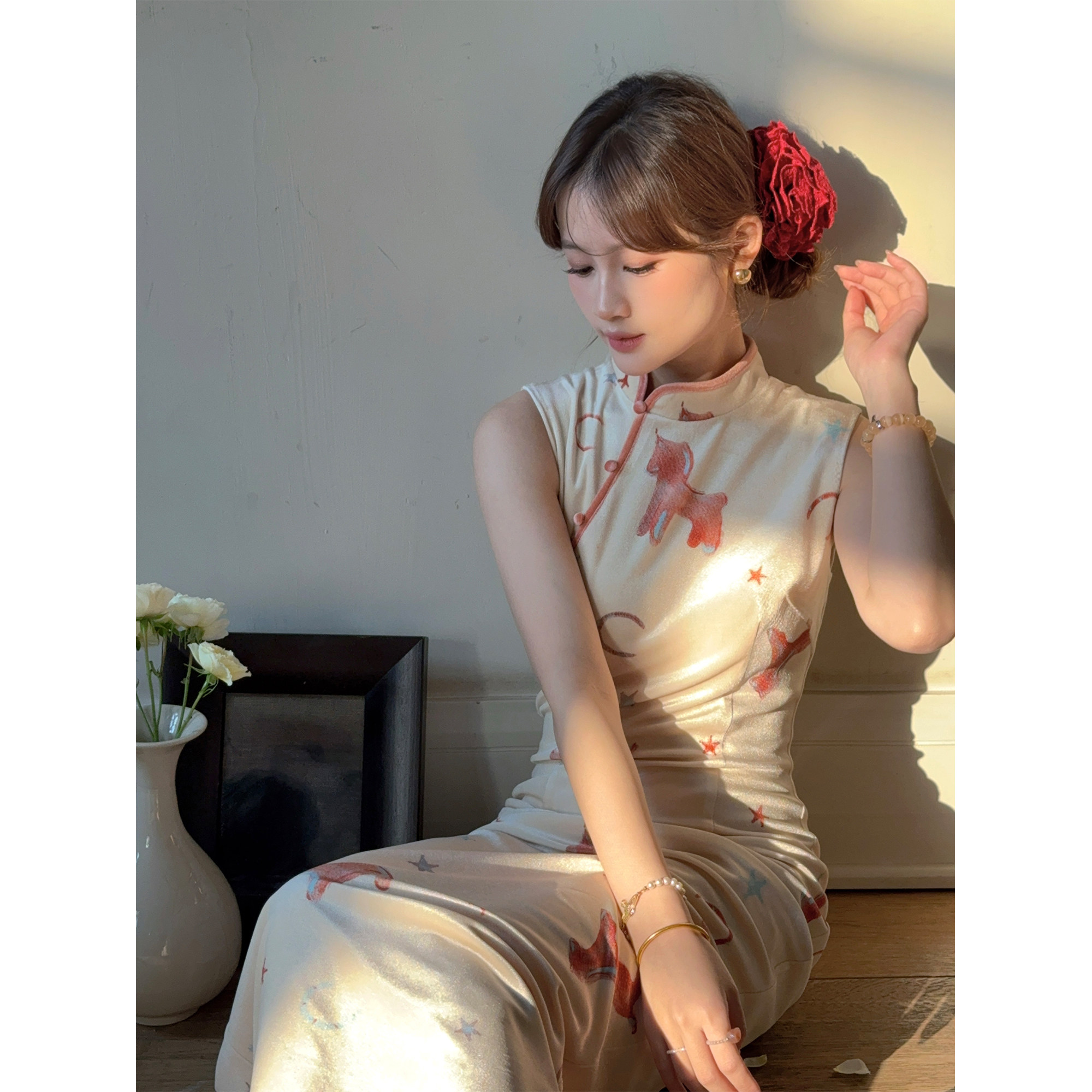 Thecoco 星月小红马  印花丝绒旗袍新年战袍女马甲开衫气质一整套