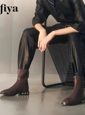 Safiya/索菲娅秋冬方头时装靴铆钉低跟后拉链短靴女SF14116142