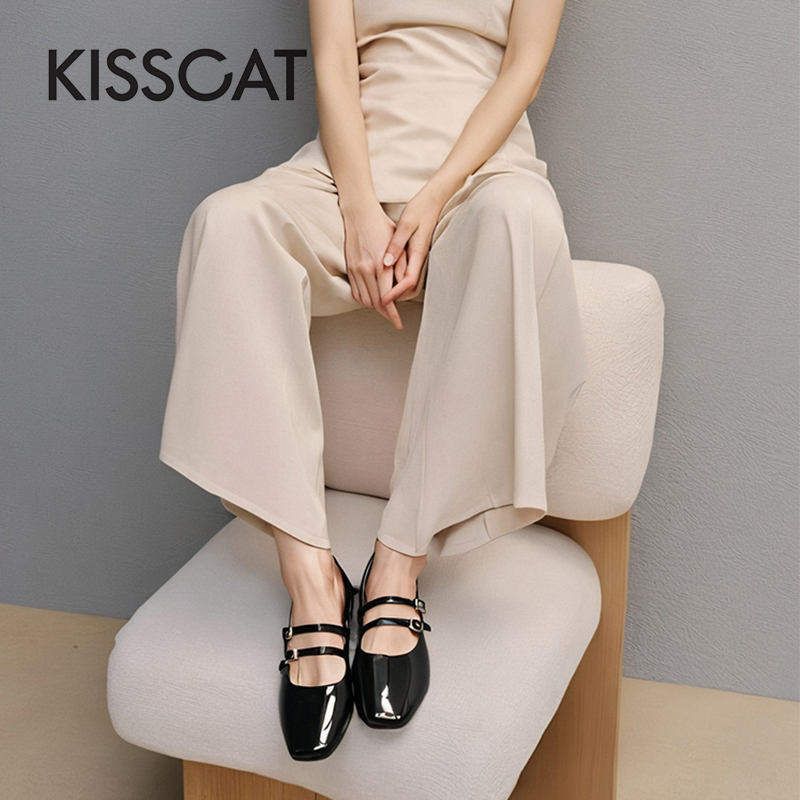 接吻猫牛漆皮方头玛丽珍鞋
