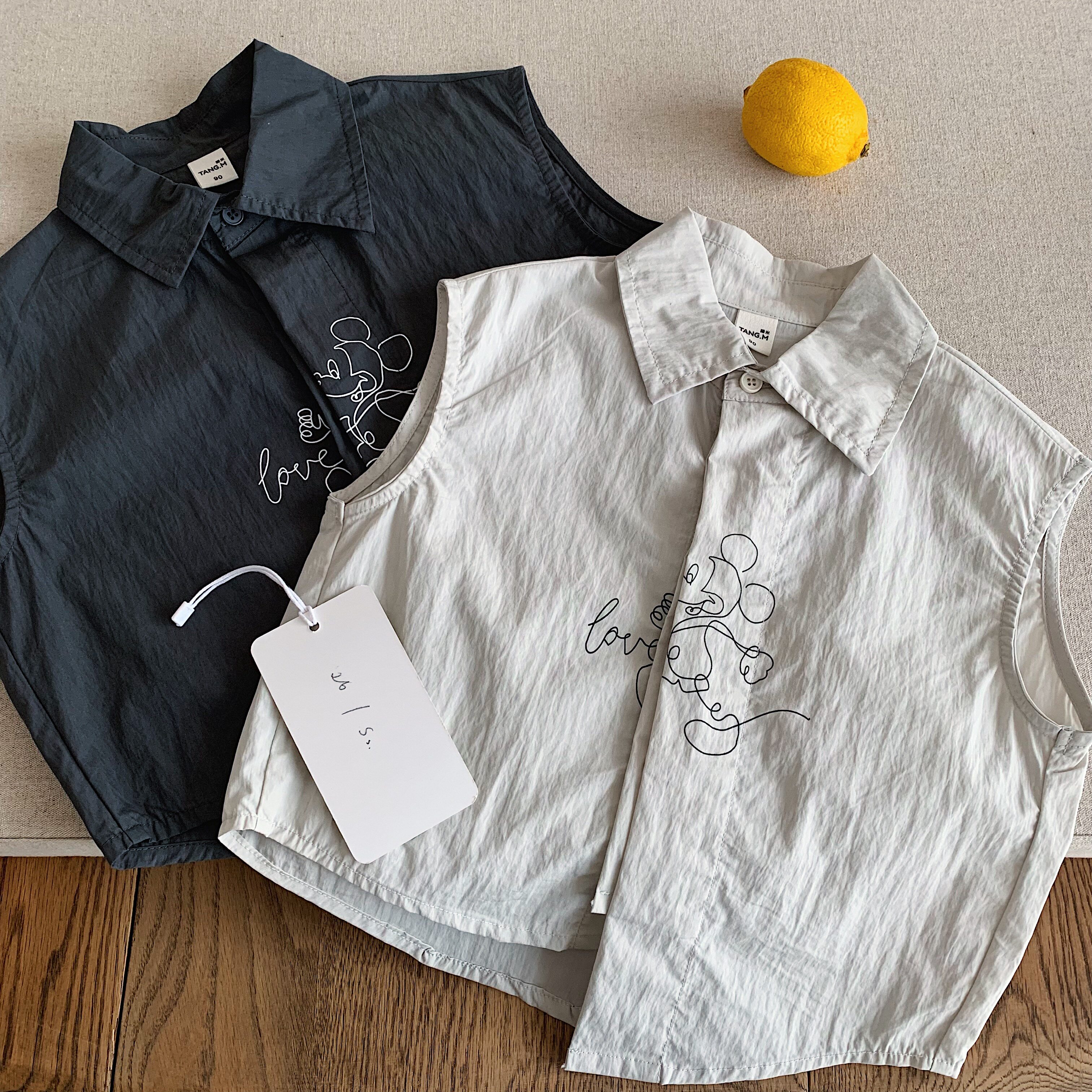 儿童纯色马甲男2026夏款小童米奇印花背心宝宝女休闲无袖外套薄款