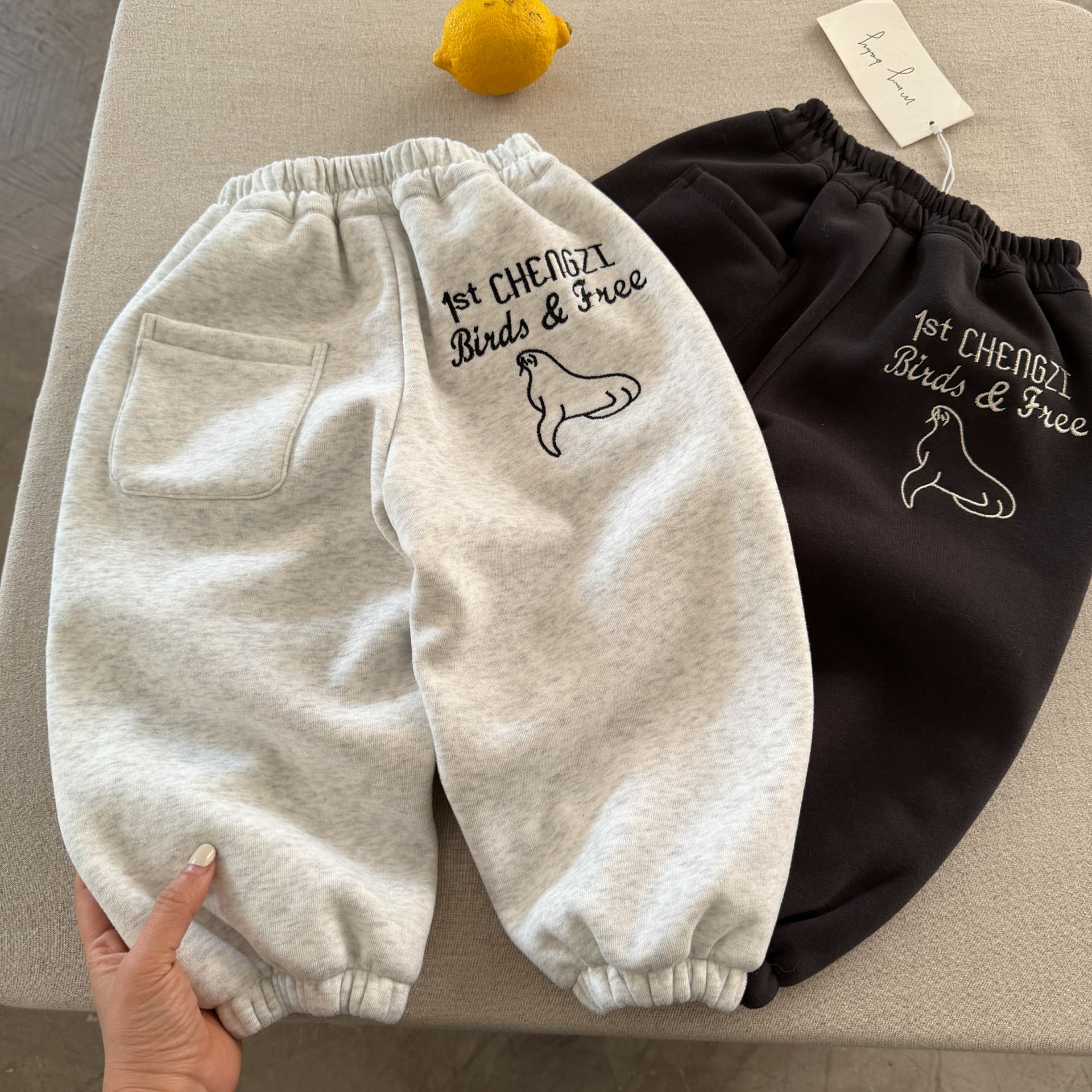 儿童卫裤男加绒2025冬季新款小童小狗长裤子宝宝运动休闲裤女加厚