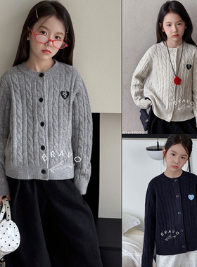 布芮欧童装2025秋款新款女童薄款拗花学院风毛衣针织开衫潮27023