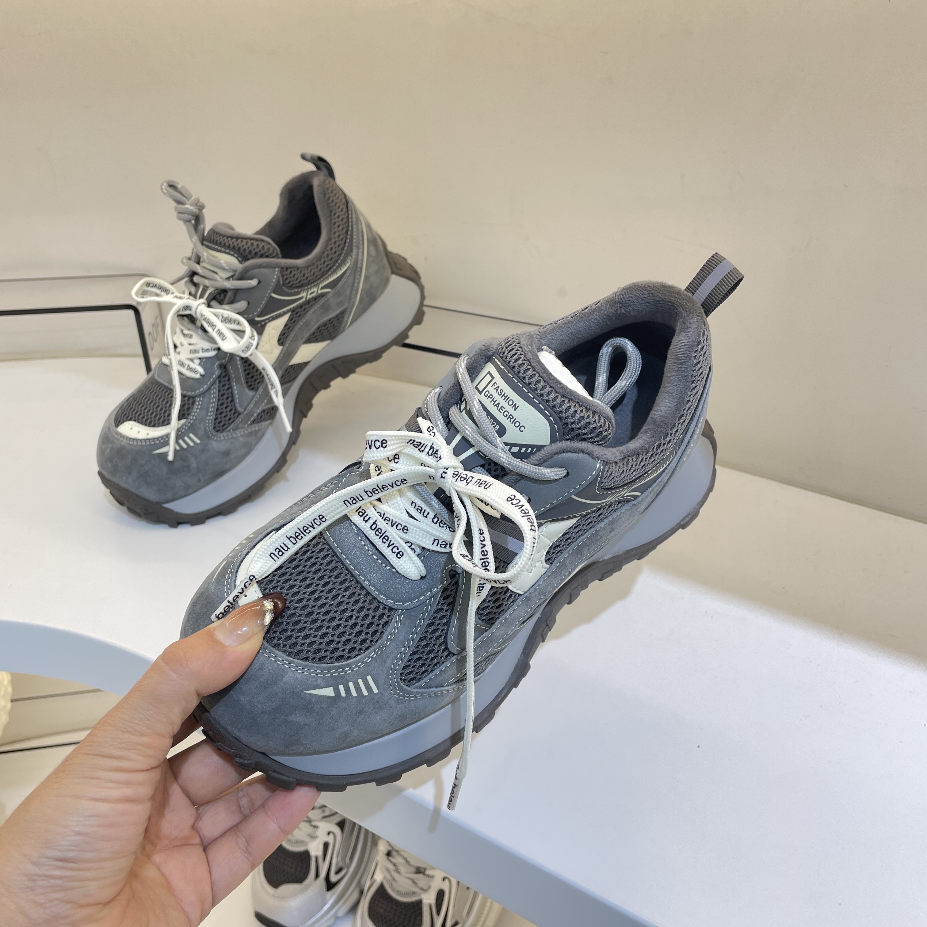 真皮女鞋2025秋新款韩版厚底显脚小老爹鞋小蛮腰阿甘鞋休闲跑步鞋