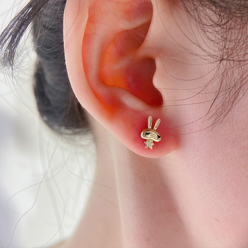 INNORE10k金立体兔子螺纹耳钉