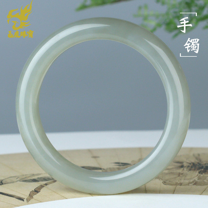 和田玉手镯女款玉镯子青白