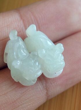 96512玉琳阁缅甸玉实拍图天然A货翡翠玉迷你款手工小貔貅一对吊坠