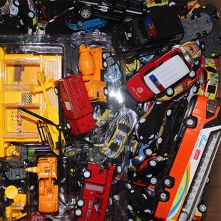 清仓处理亏本合金车模救护车玩具警车消防车公交车军事回力小汽车