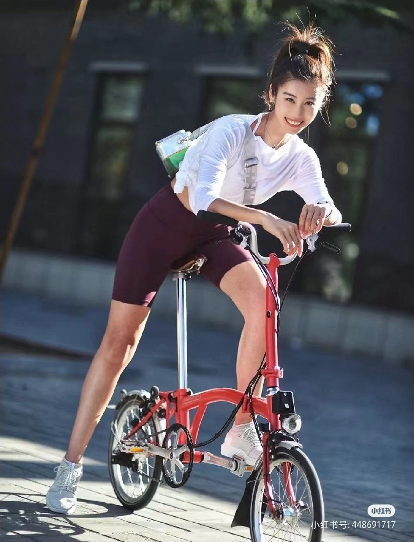 高腰瑜伽运动紧身短裤lululemon