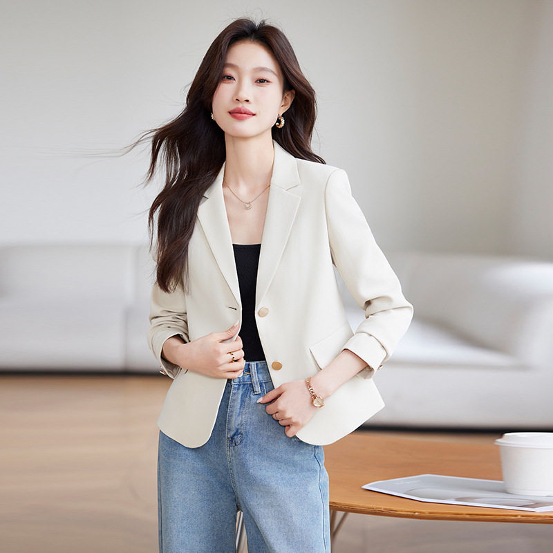 西装外套女小个子春秋季2026新款高级感气质韩系修身短款西服上衣