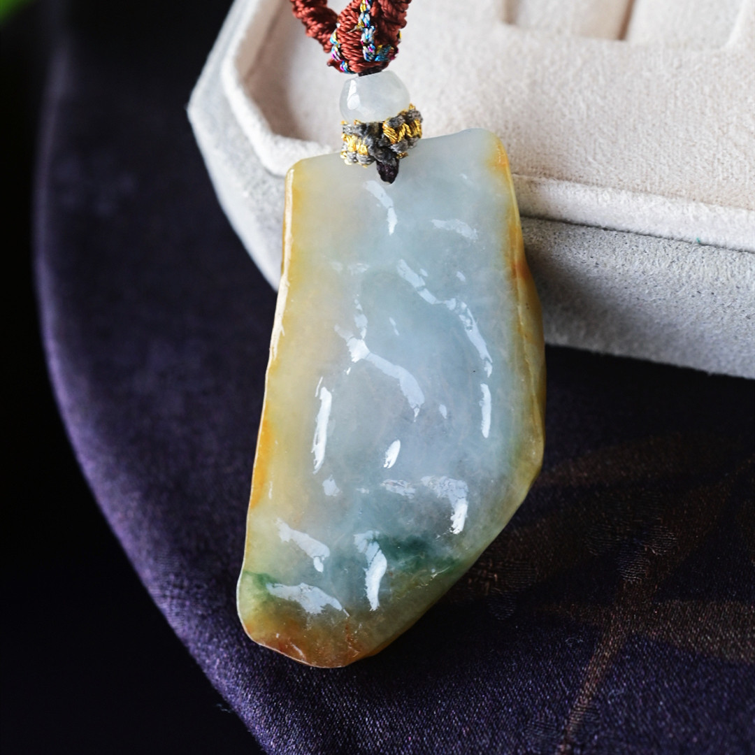 一斤钻戒 天然缅甸A货翡翠吊坠 冰黄皮翡翠原石吊坠