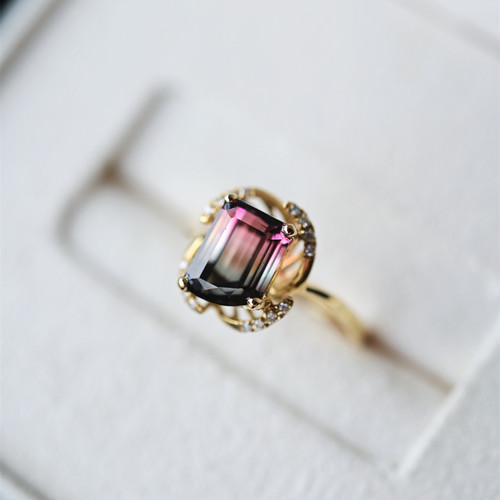 一斤钻戒天然原矿碧玺18K金