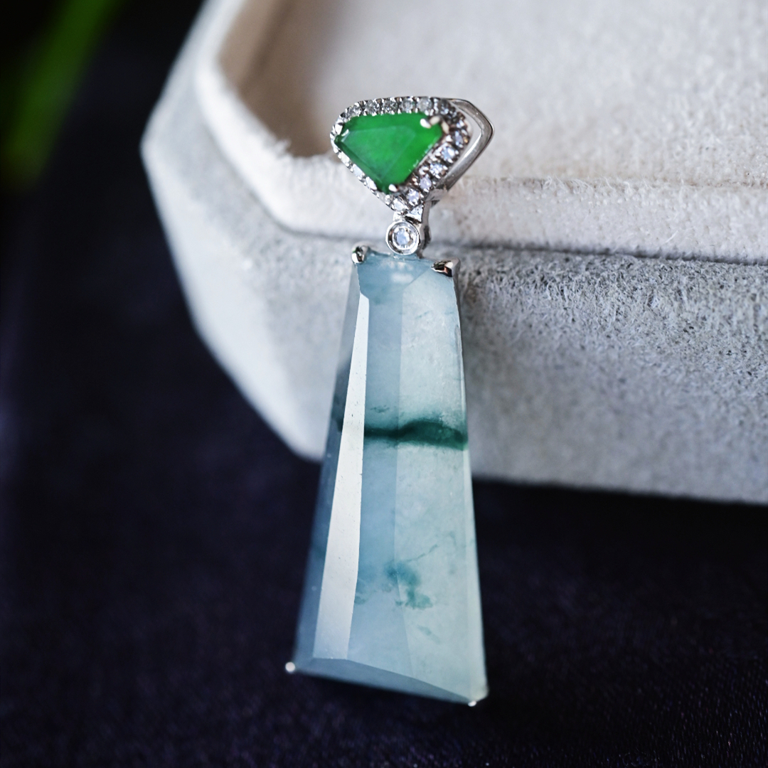 一斤钻戒天然缅甸A货翡翠18K金