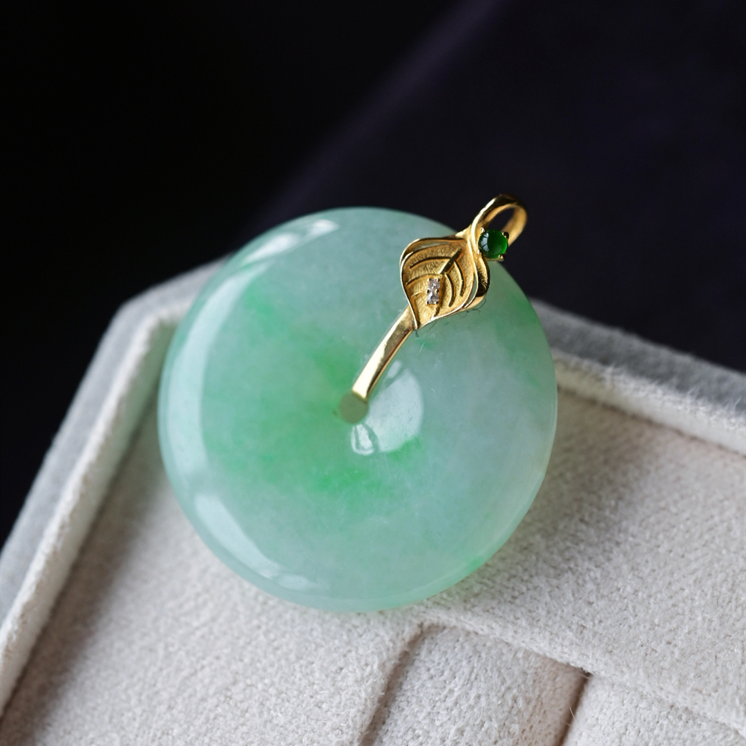 一斤钻戒 一物一图 天然缅甸A货翡翠平安扣吊坠 18K金 无事百搭