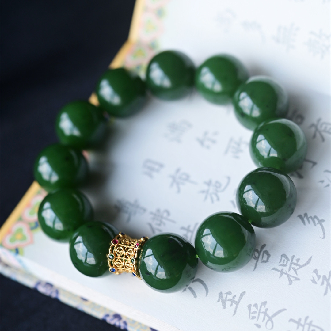 一斤钻戒 天然和田碧玉手串 老坑料 大珠 菠菜绿 油润细腻 18K金